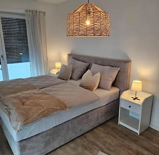 Stilvoll-moebliertes Appartement Harsefeld